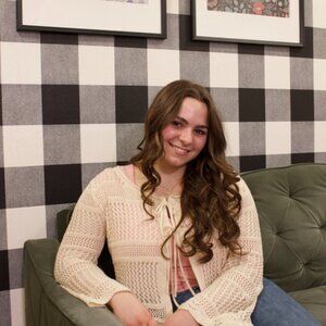 Meet your Posher, Nina